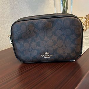 Coach Signature Canvas Crossbody